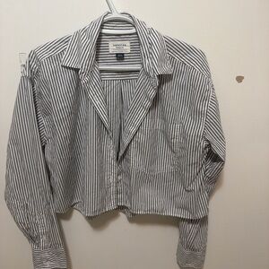 American Eagle Outfitters Black & White Striped Cropped Shirt